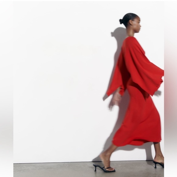 ZARA RED CAPE SLEEVE KNIT DRESS - Picture 8 of 11
